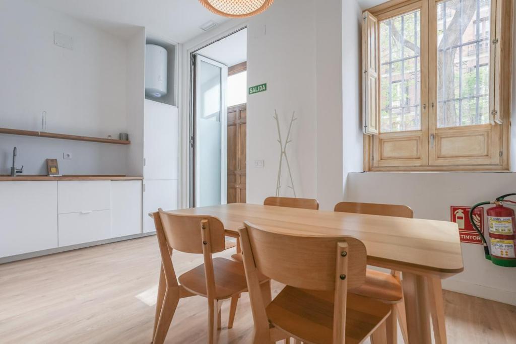 Modern Duplex-2Bedrooms 3Baths-Palacio マドリード エクステリア 写真