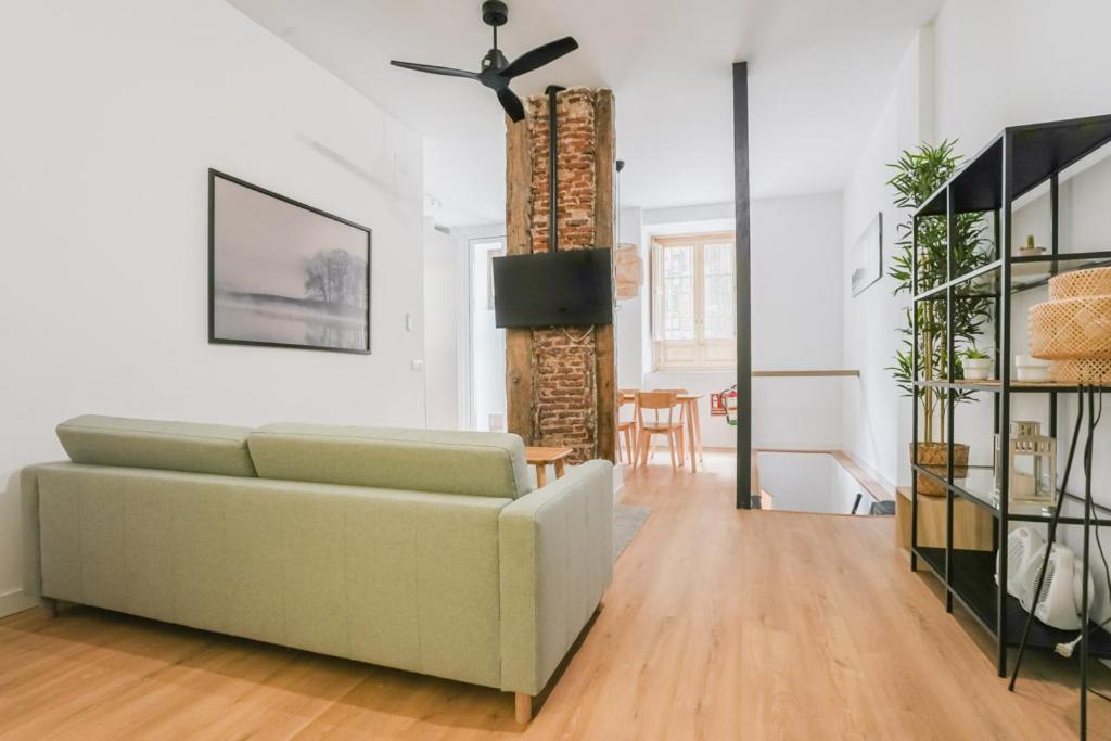 Modern Duplex-2Bedrooms 3Baths-Palacio マドリード エクステリア 写真