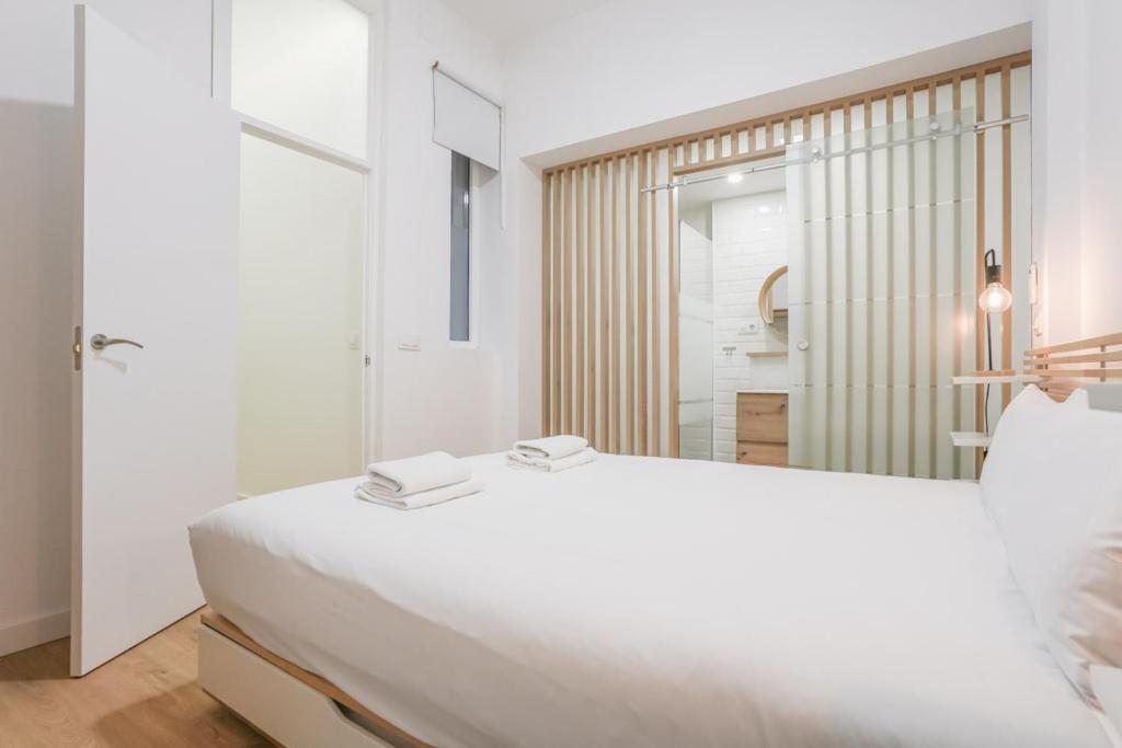 Modern Duplex-2Bedrooms 3Baths-Palacio マドリード エクステリア 写真